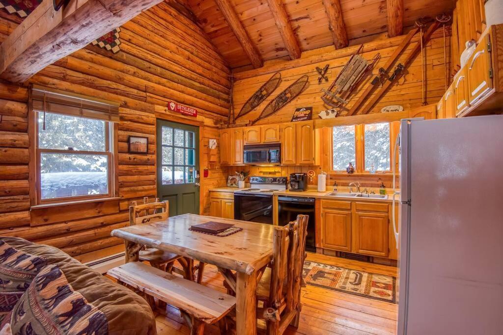 Family-Focused & Pet-Friendly Log Cabin With 4Br 2Ba Sleeps 10 Villa Bethlehem Exterior photo