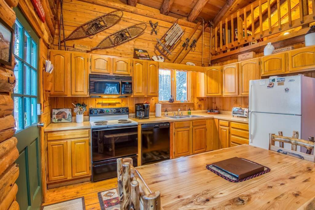 Family-Focused & Pet-Friendly Log Cabin With 4Br 2Ba Sleeps 10 Villa Bethlehem Exterior photo